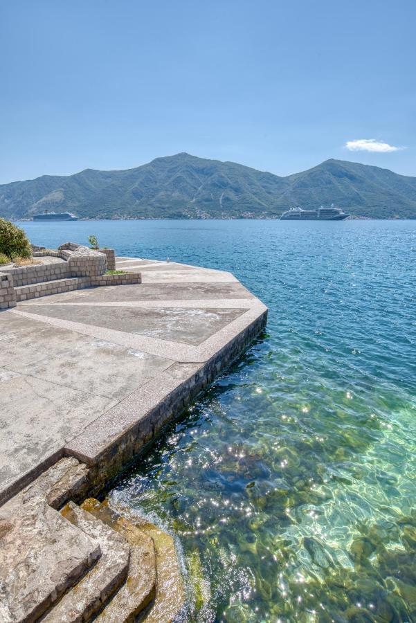 Apartment Elegant Kotor Exterior photo
