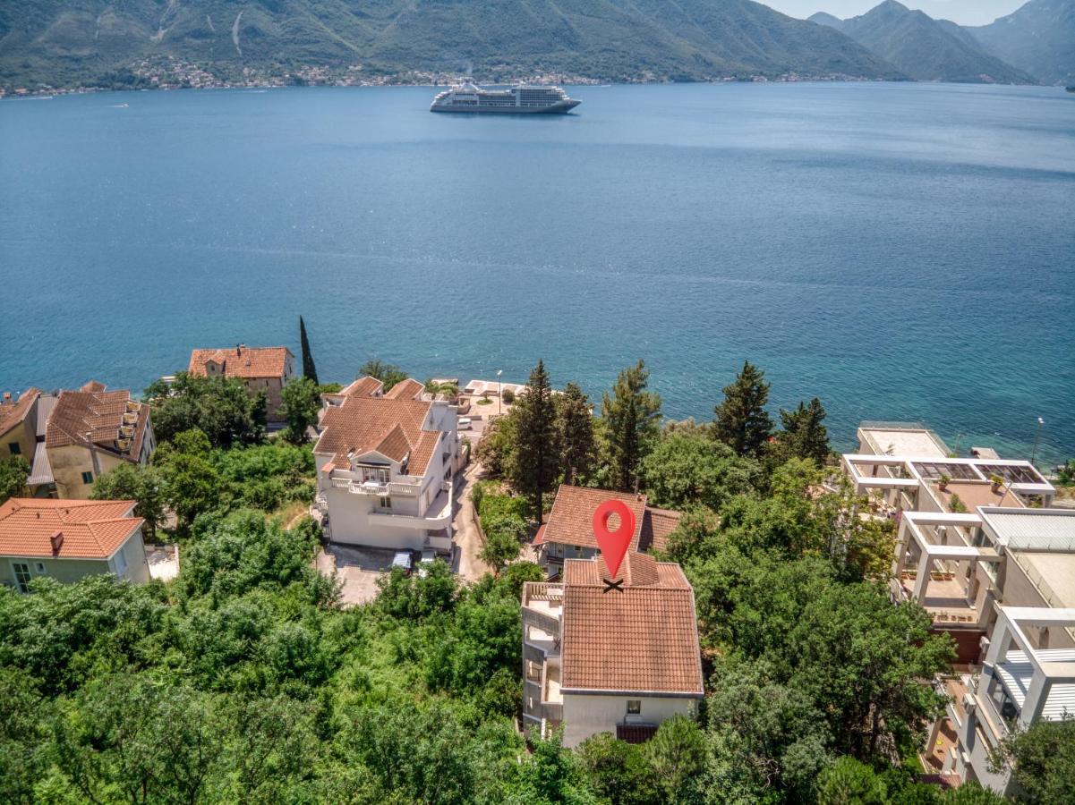 Apartment Elegant Kotor Exterior photo
